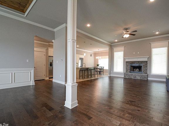 2nd image of 6112 Remington Dr