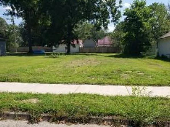 1519 Cruft St, Terre Haute, IN 47802