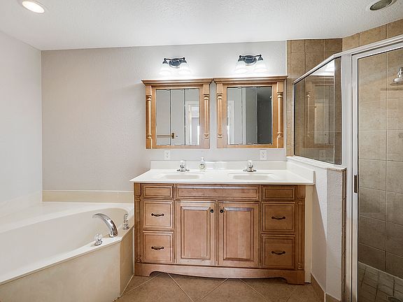 5th image of 1042 SW Di Lido Ln