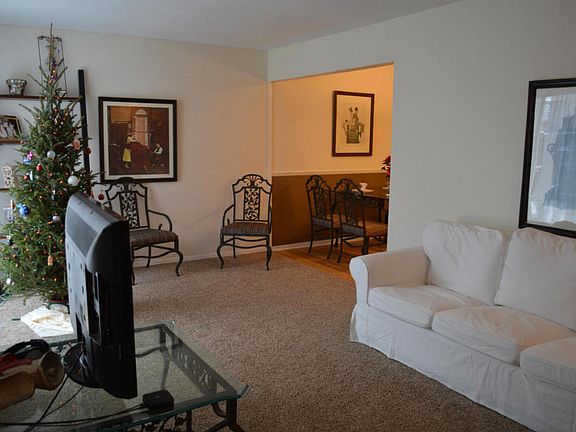 3rd image of 2634 Cherrywood Ct