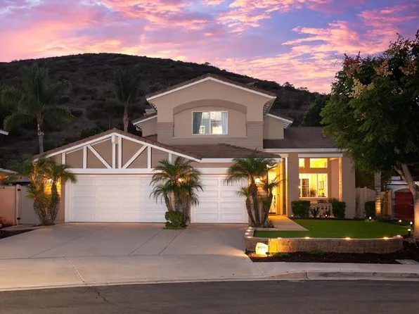 10290 Lariat Dr, Santee, CA 92071