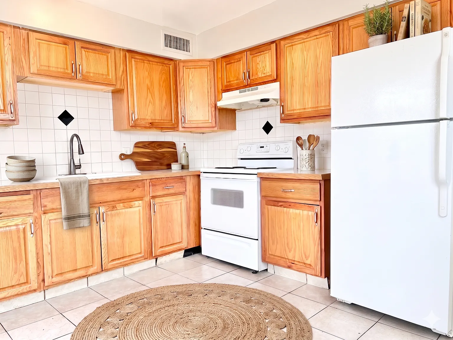 2 bed, 765 sqft, $1,095 — Photo 3