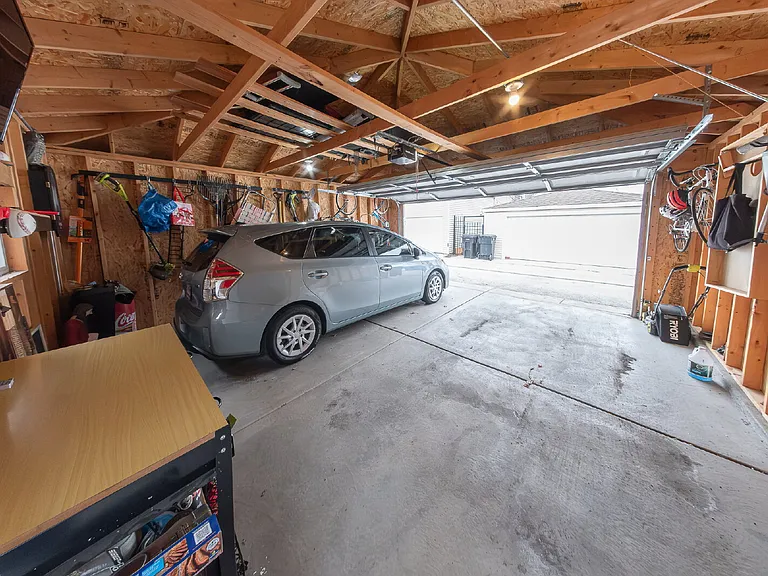 1110 N Christiana Ave — Photo 39
