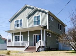 25 Quartus St, Chicopee, MA 01013
