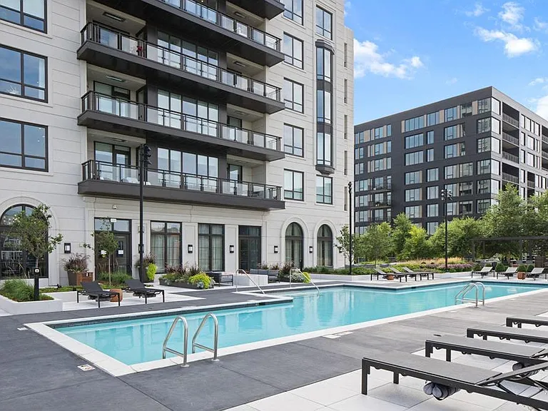 1111 W River Pkwy #11C — Photo 50