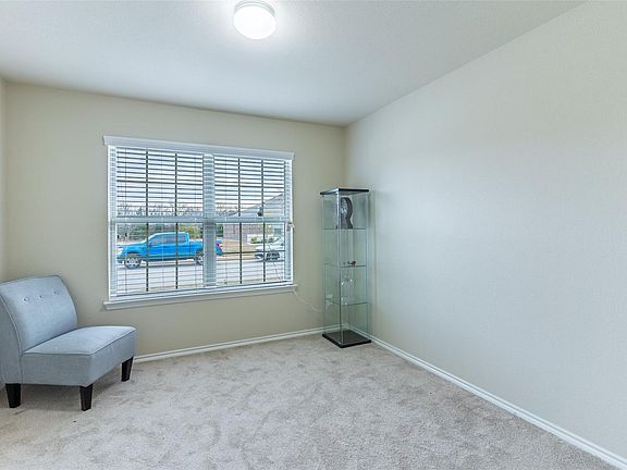 4th image of 1053 Sewell Dr
