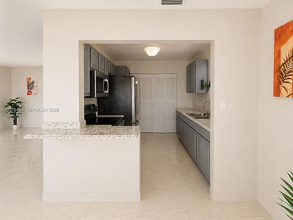 4th image of 21330 Meehan Ave