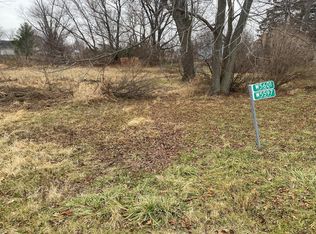 W5601 N Lakeshore Dr, Elkhorn, WI 53121