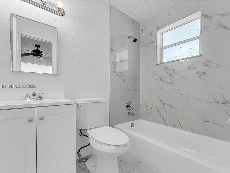 2856 NW 14th St #2 — Photo 33
