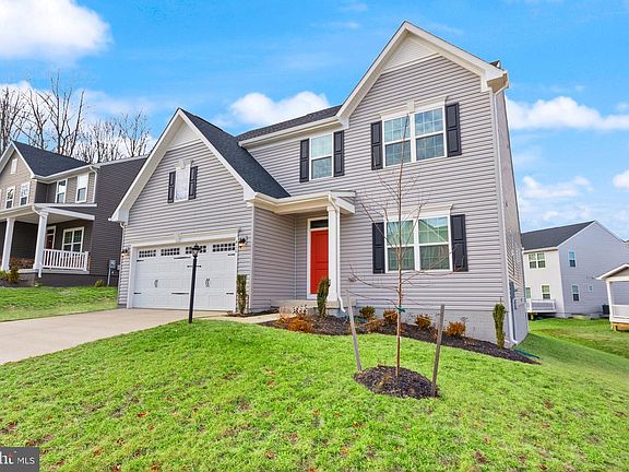 3rd image of 410 Greenstead Dr