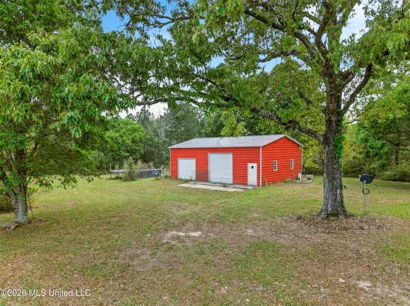86 Cripple Creek Ln, Lumberton, MS 39455
