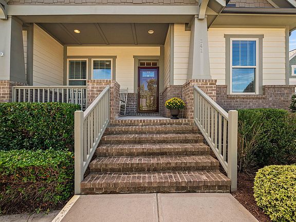 5th image of 141 Sweet Vista Ln
