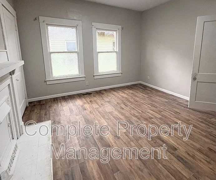 608 Fulton Ave SW — Photo 4