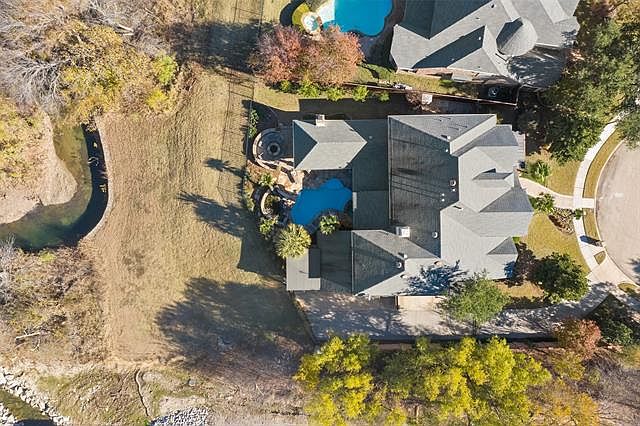 1st image of 7113 Crystal Falls Dr