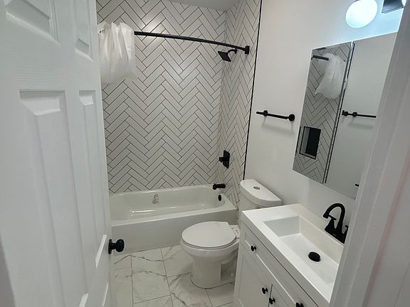 2nd image of 2844 N Campbell Ave APT 2