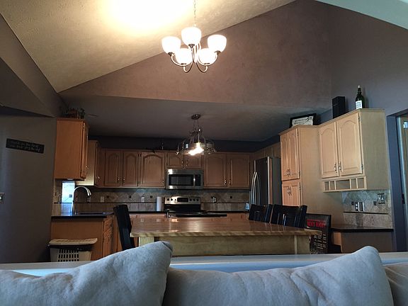 5th image of 3529 N 152nd Ave