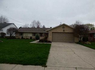 498 Shaftsbury Rd, Troy, OH 45373