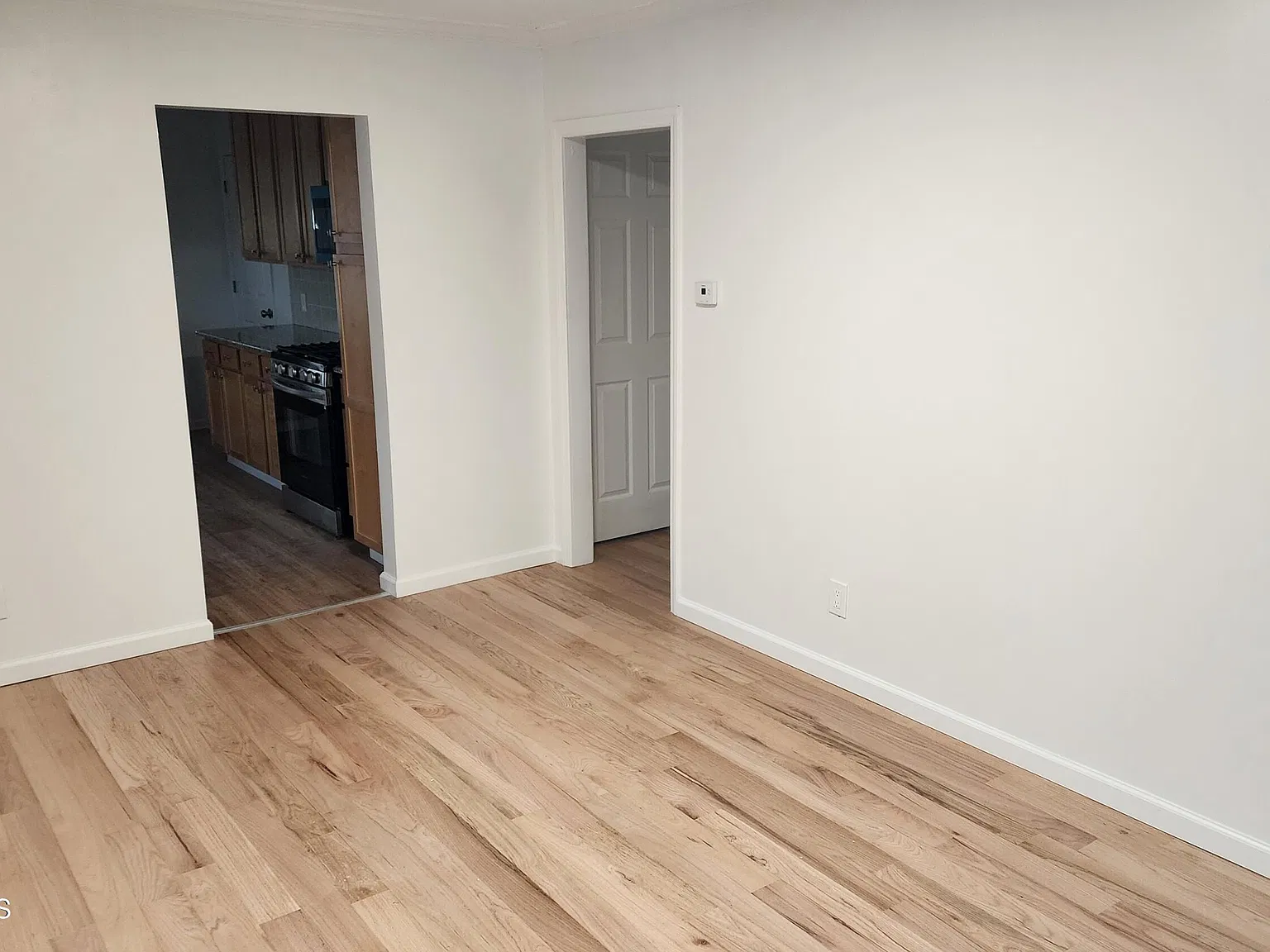 3 bed, 1.5 bath, 1548 sqft, $3,600 — Photo 4