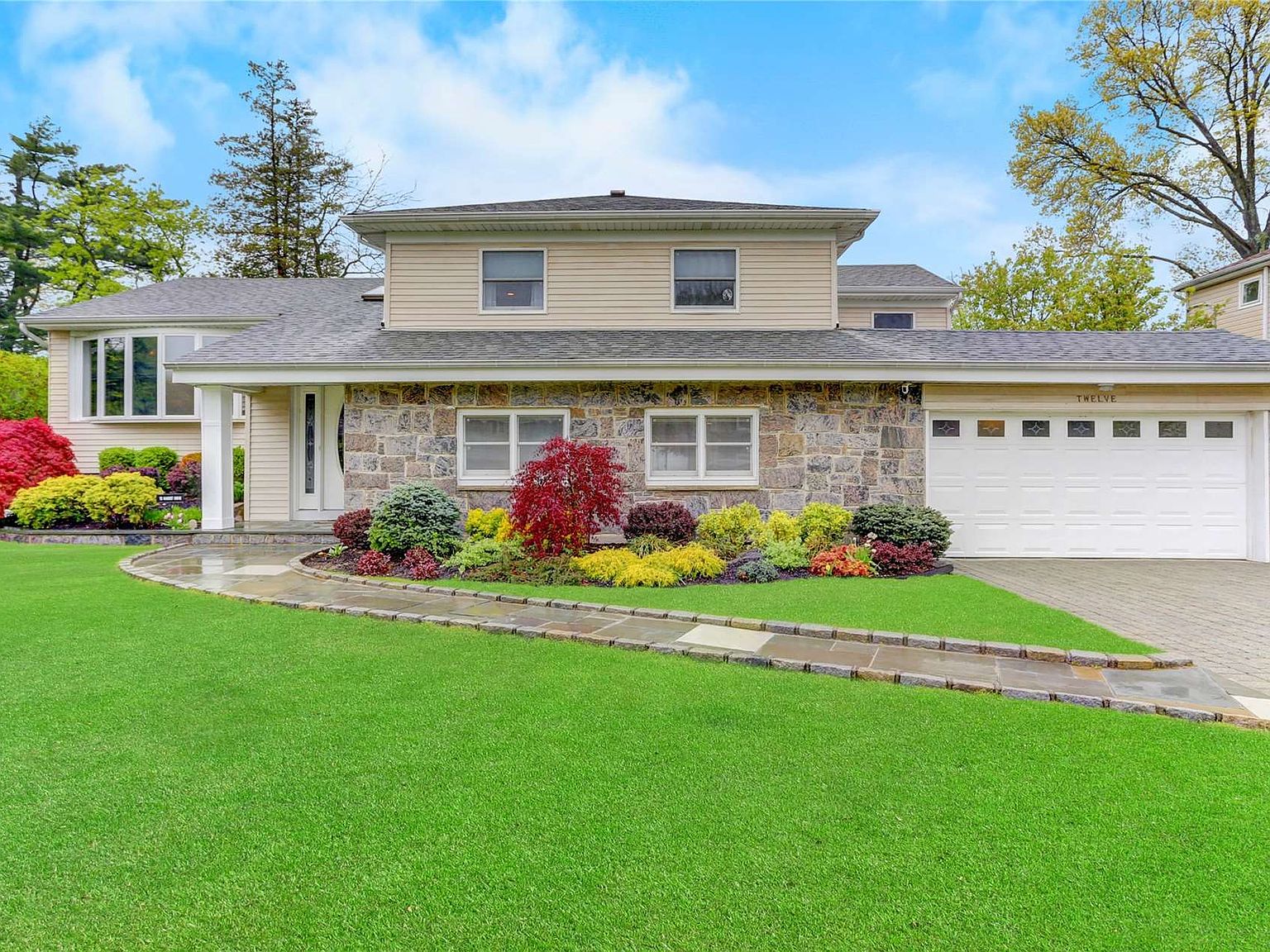 12 Harriet Drive, Syosset, NY 11791 Zillow