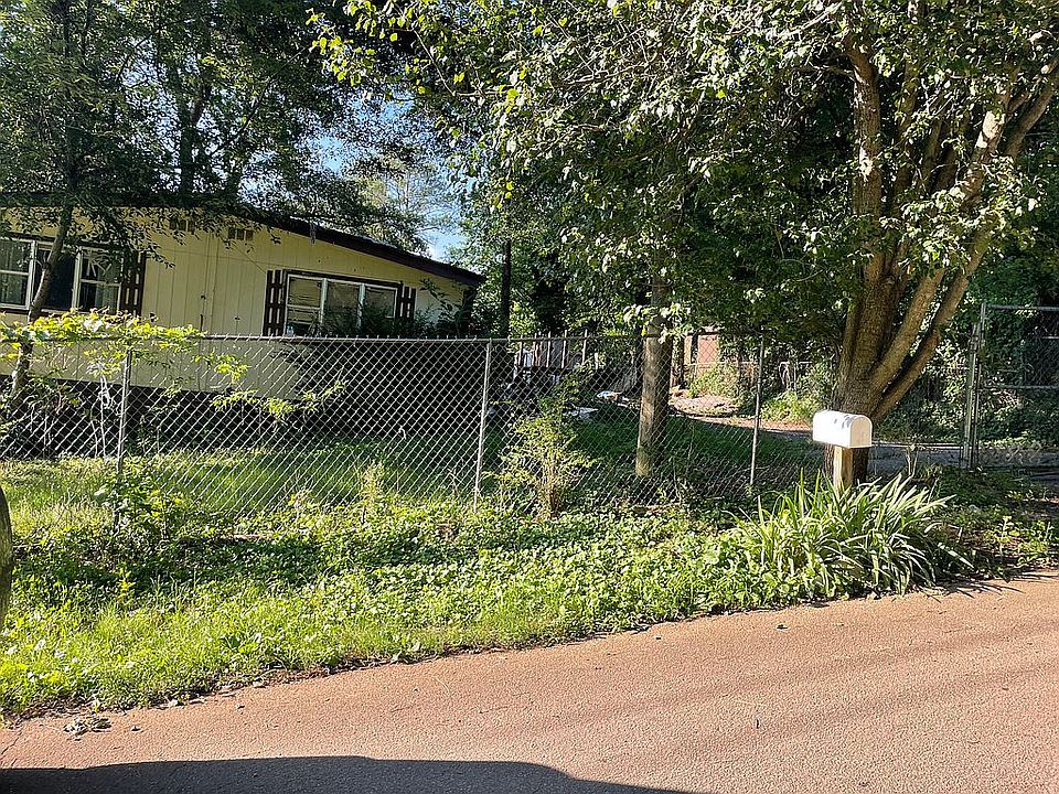 1st image of 88 E Forest Dr