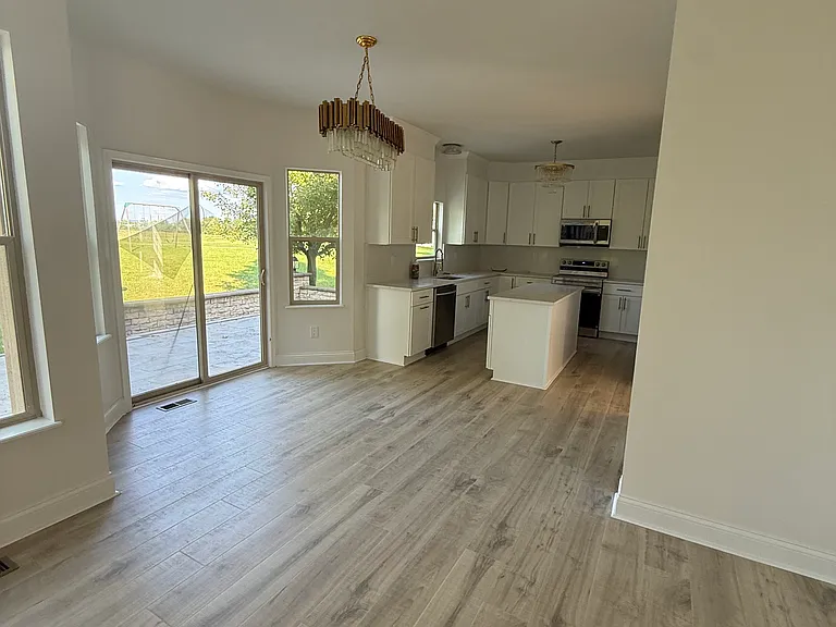 7471 Bent Oak Ct — Photo 36