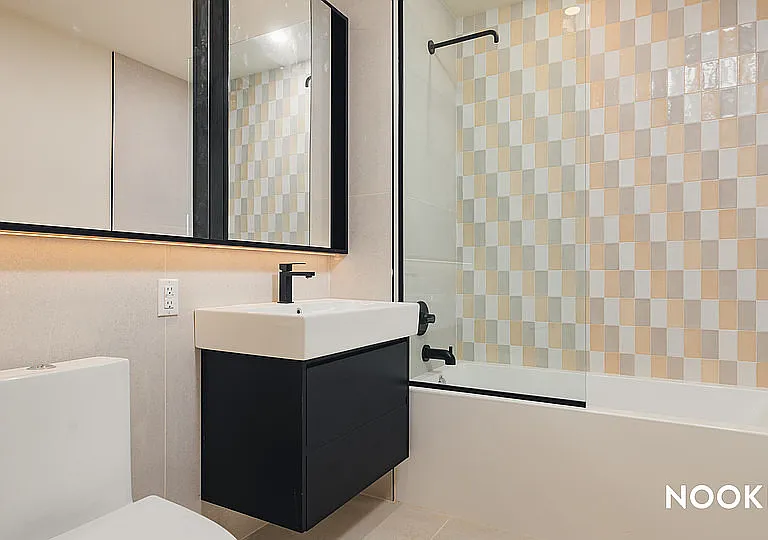 130 Hope St #111 — Photo 6