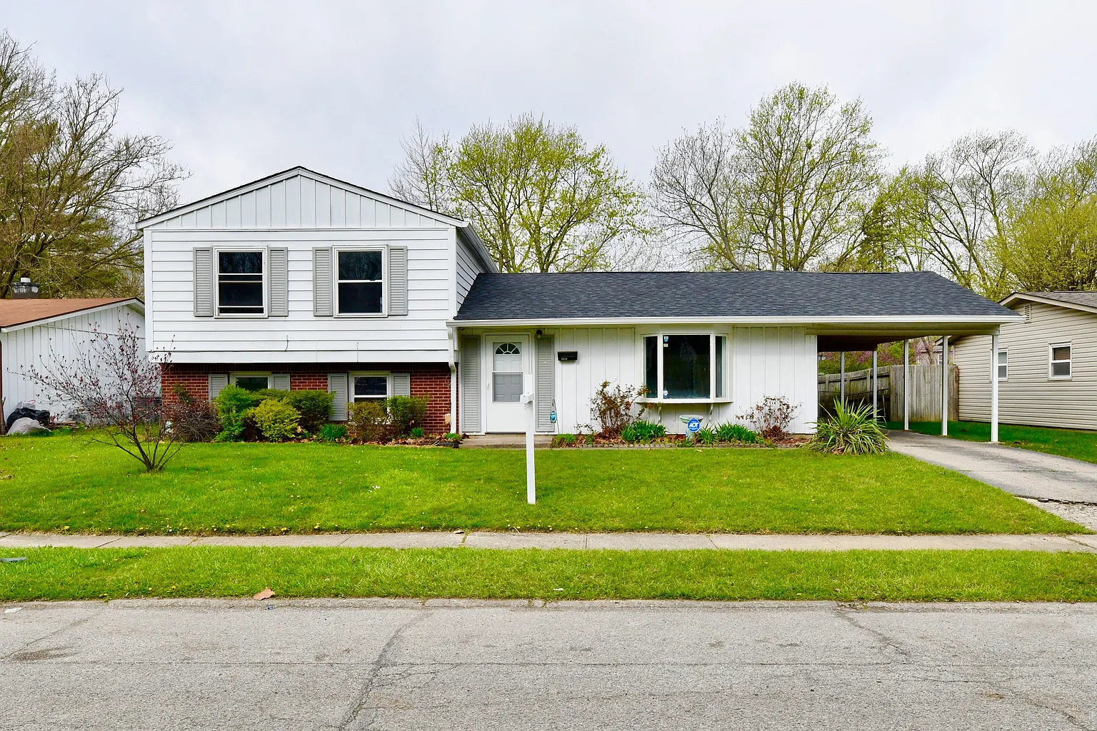 3620 Lori Ln photo 1