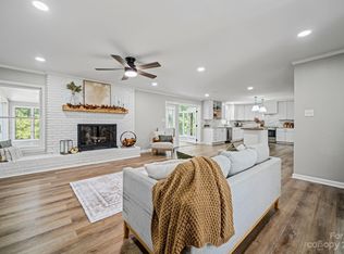 249 Camelot Dr, Morganton, NC 28655
