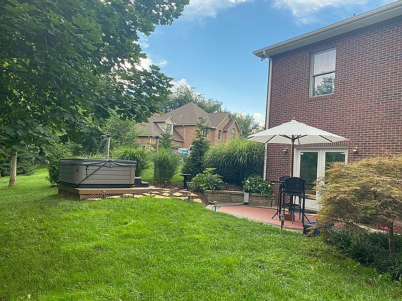 5th image of 111 Country Meadow Dr