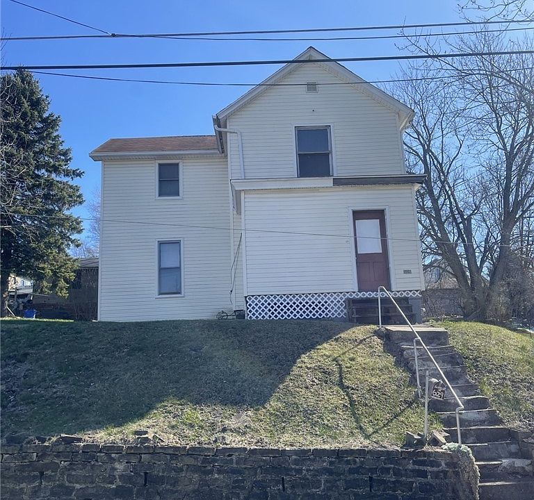 1st image of 629 Forrest St