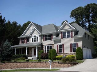 3 Heather Ct, Linwood, NJ 08221