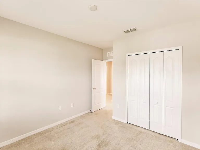 1146 Oceanic Rd — Photo 8