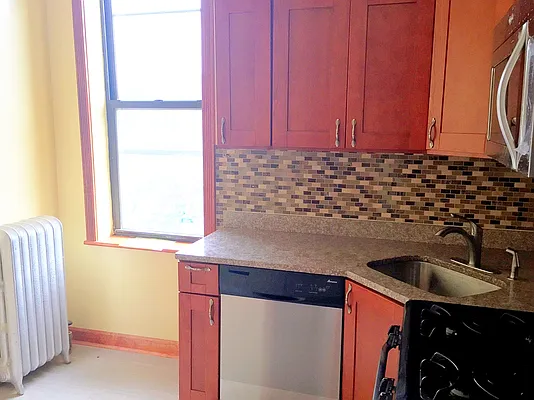 Rented by Rapid Realty Cobble Hill | media 100