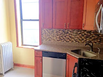 Rented by Rapid Realty Cobble Hill