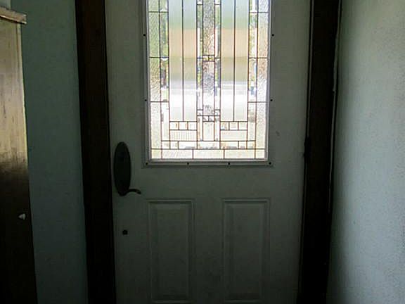 FRONT ENTRY AREA
