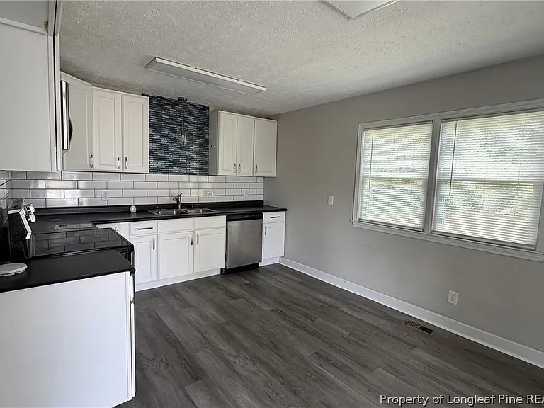 3257 Vardaman Ave — Photo 6