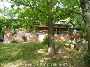 1447 Palisades Rd, Signal Mountain, TN 37377