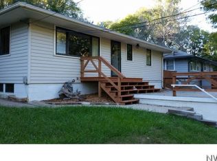 207 Grove St, Sioux City, IA 51103
