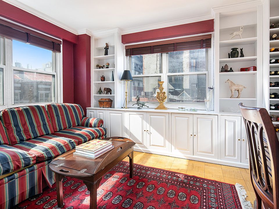 1st image of 194 W 4th St #5D