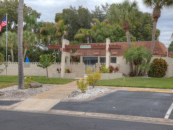 5th image of 2750 E Bay Dr APT 12C