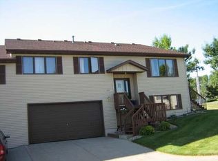 502 N 35th St, Bismarck, ND 58501