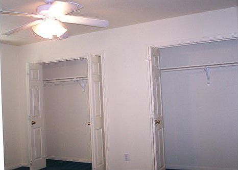 3rd image of 643 Meadow Arbor Ln