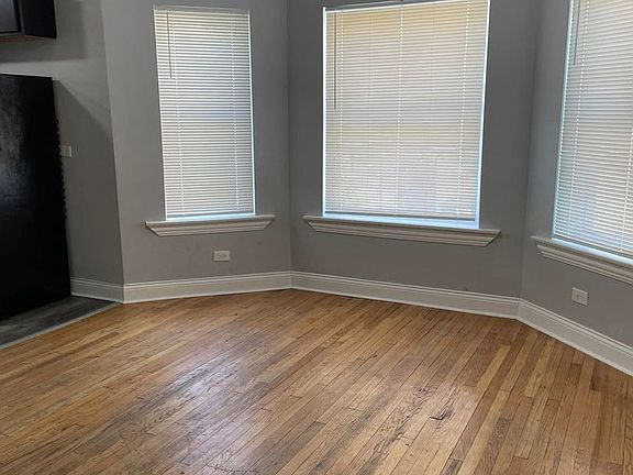 3rd image of 8317-23 S Drexel Ave #8319-1