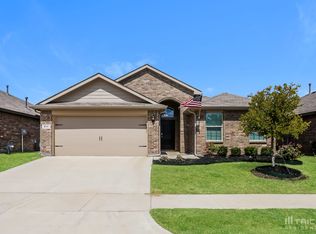 813 Wylie St, Crowley, TX 76036