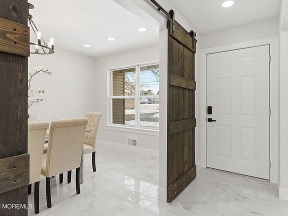 2nd image of 1353 Mermaid Avenue