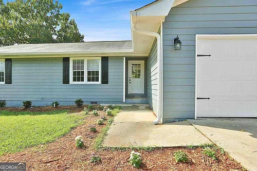 180 Nectarine Dr Photo 1