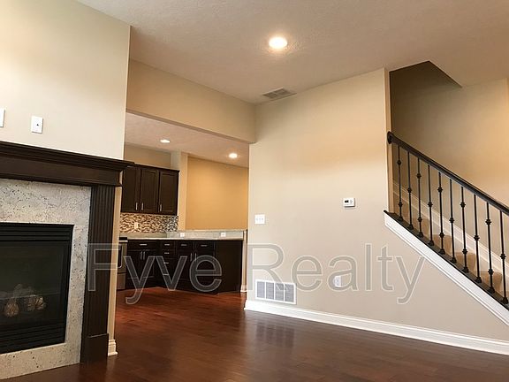 5th image of 5102 Bayonne Ln
