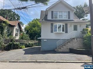 19 Henches Pl, Little Ferry, NJ 07643