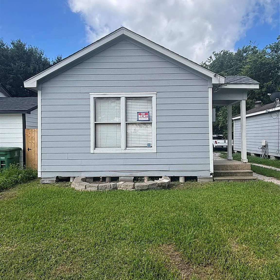 1 bed, 1.0 bath, 352 sqft, $800 — Photo 2