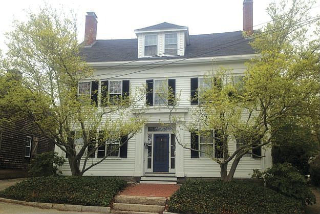 1st image of 31 Central St